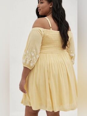 TORRID  Yellow Gauze Dress,Size 2,NWT